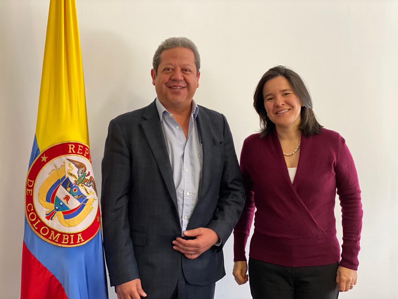 El Gobernador del Huila, Luis Enrique Dussán con la Ministra de las TIC’S, Sylvia Constaín